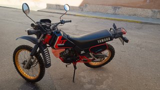 Yamaha DT 80 Enduro Negra/Roja