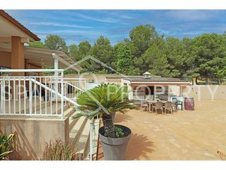 Chalet en venta en Monserrat