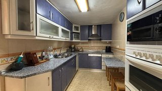 Casa adosada en venta en Huelma