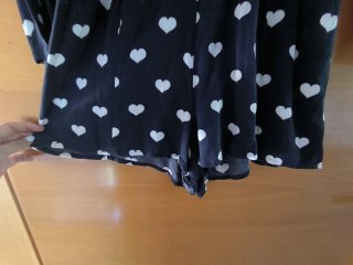 Mono corto estampado corazones