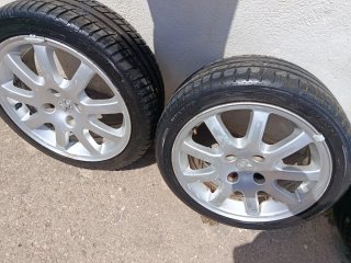 Llantas Peugeot GTI 16 con neumáticos
