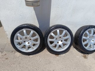 Llantas Peugeot GTI 16 con neumáticos