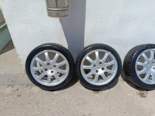 Llantas Peugeot GTI 16 con neumáticos