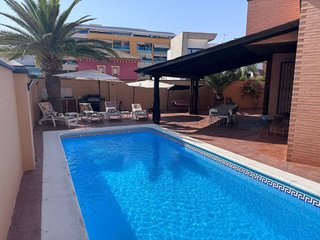 Chalet en venta en Las Salinas en Roquetas de Mar
