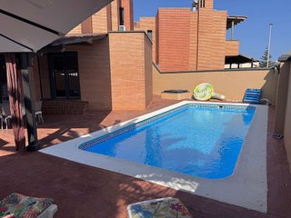 Chalet en venta en Las Salinas en Roquetas de Mar