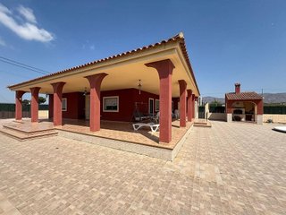 Chalet en venta en Albatera