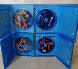 Lotto 4 Giochi PS4: FIFA 23, FIFA 21, Spider-Man