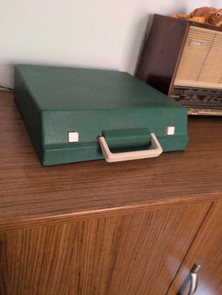 Máquina de escribir Olympia Traveller Deluxe