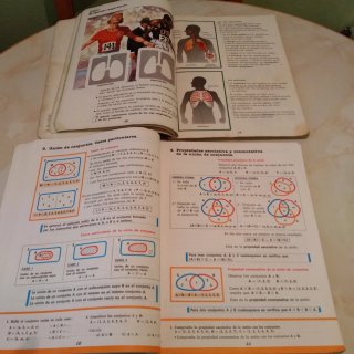 2 libros texto de EGB, Naturaleza y Matemáticas 5.