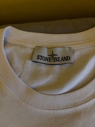 T-shirt Stone Island bianca logo in rilievo