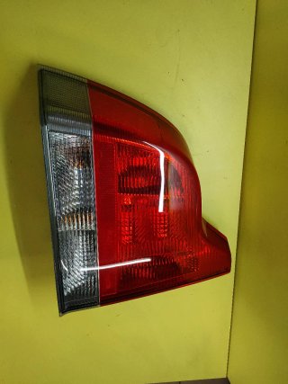 PILOTO TRASERO IZQUIERDO VOLVO S60