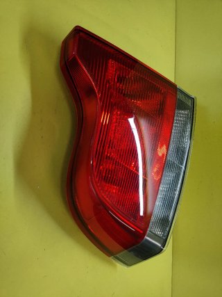 PILOTO TRASERO IZQUIERDO VOLVO S60