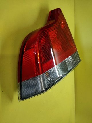 PILOTO TRASERO IZQUIERDO VOLVO S60