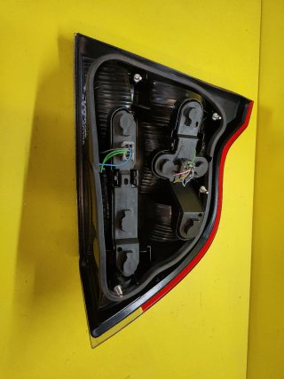PILOTO TRASERO IZQUIERDO VOLVO S60