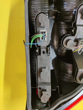 PILOTO TRASERO IZQUIERDO VOLVO S60
