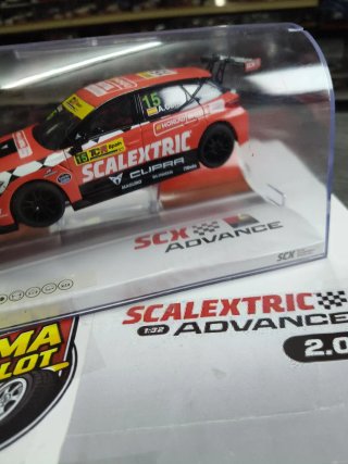 Scalextric Advance Cupra León Monlau