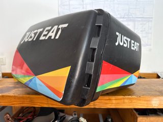 Baúl Just Eat Retro
