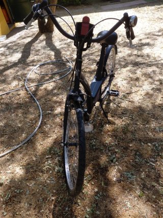 Bicicleta de marchas negra