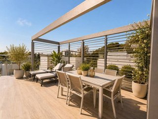 Casa en alquiler en Las Lomas de Río Verde en Marbella