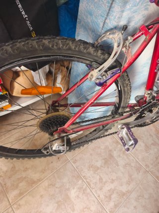 Bicicleta de Montaña Vintage Roja