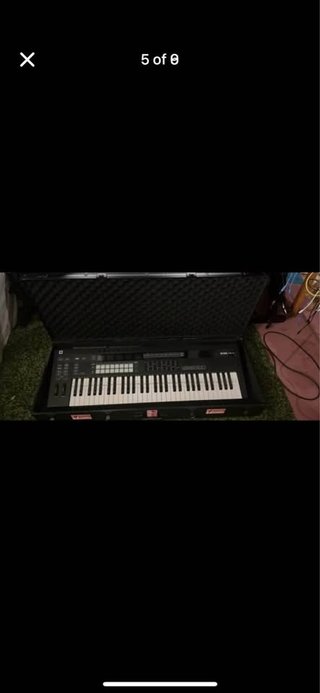 Controlador MIDI Novation SL MkIII Negro/Gris