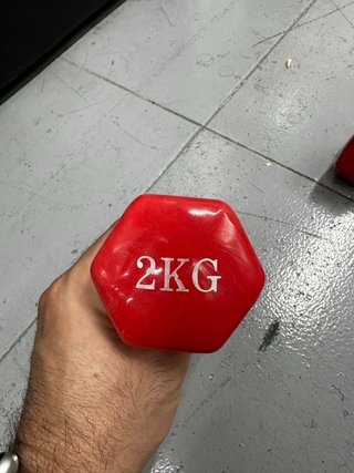 Rueda Abdominal y Mancuernas Rojas