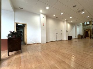 Local comercial en alquiler en La Granja en Zaragoza