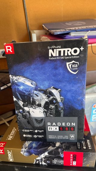 Lote di schede grafiche AMD Radeon