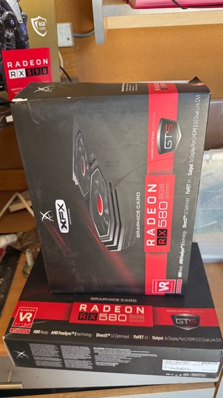 Lote di schede grafiche AMD Radeon
