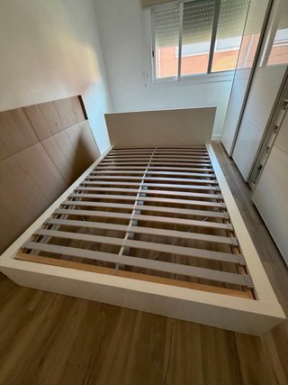 Cama Malm Blanca  y colchon 140x200