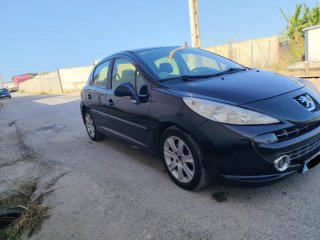 Peugeot 207 2006