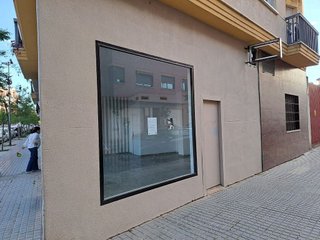 Local comercial en alquiler en Santa Rosa - Valdeolleros en Córdoba