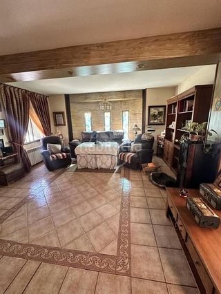 Casa rural en venta en La Zarzuela-San José-Belén en Linares