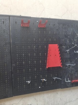 Panel porta herramientas modular metálico