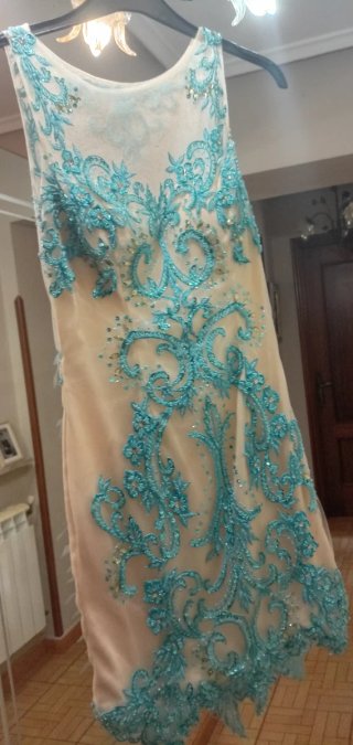 Vestido de fiesta con pedrería