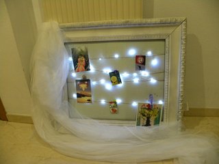Marco decorativo con luces para celebraciones