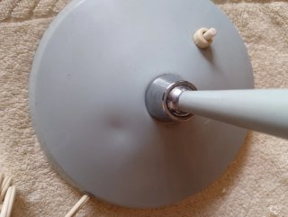 Lampada da tavolo vintage con asse regolabile