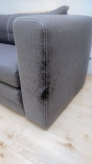 SOFÁ CAMA IKEA ASKEBY + OBRA DE ARTE FELINA