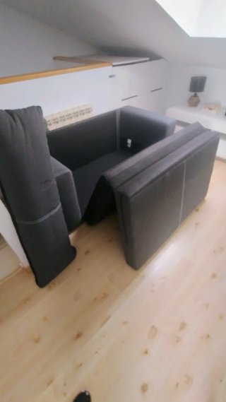SOFÁ CAMA IKEA ASKEBY + OBRA DE ARTE FELINA