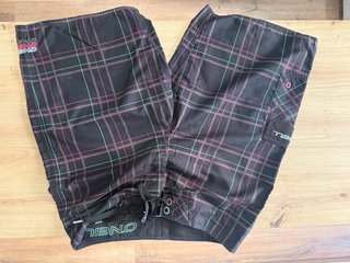 Lote de 15 bañadores boardshorts primeras marcas