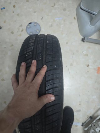 Rueda de coche Dunlop medidas 175/65 R14