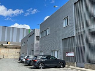 Oficina en alquiler en Sant Esteve Sesrovires