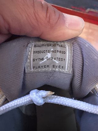 Sneakers Jordan Grigio e Bianco