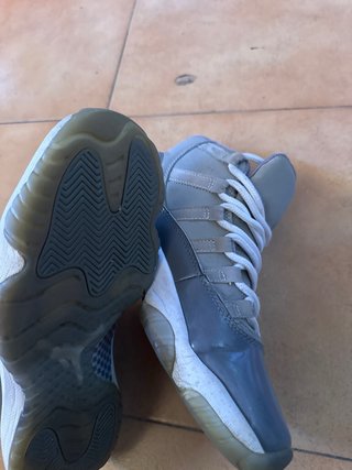 Sneakers Jordan Grigio e Bianco