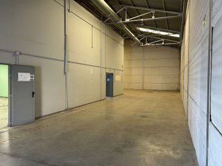 Nave industrial en alquiler en Renfe - Bulevar 1º y 2º Fase en Jaén