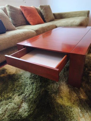 Mesa de centro de salón de madera