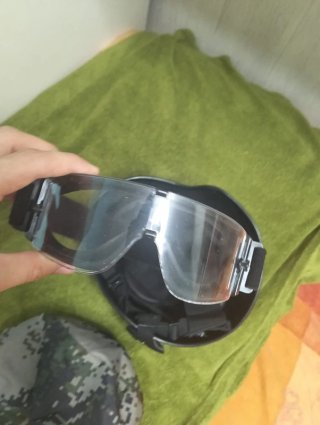 Casco táctico negro airsoft + gafas protección