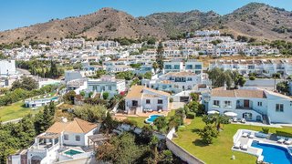 Chalet en venta en Almijara - Capistrano - Cueva de Nerja en Nerja