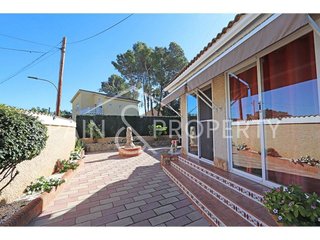 Chalet en venta en Monserrat