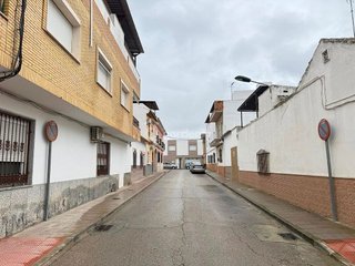 Casa adosada en venta en Puente Genil